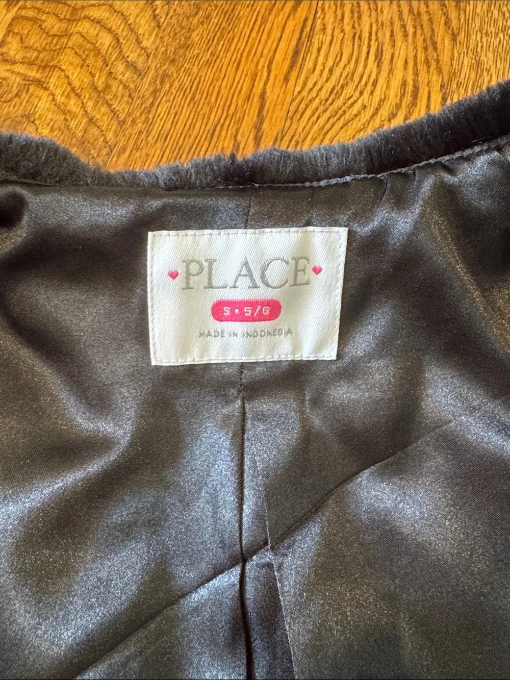 The Children's Place Black Faux Fur Bolero with Satin Bow Size Small